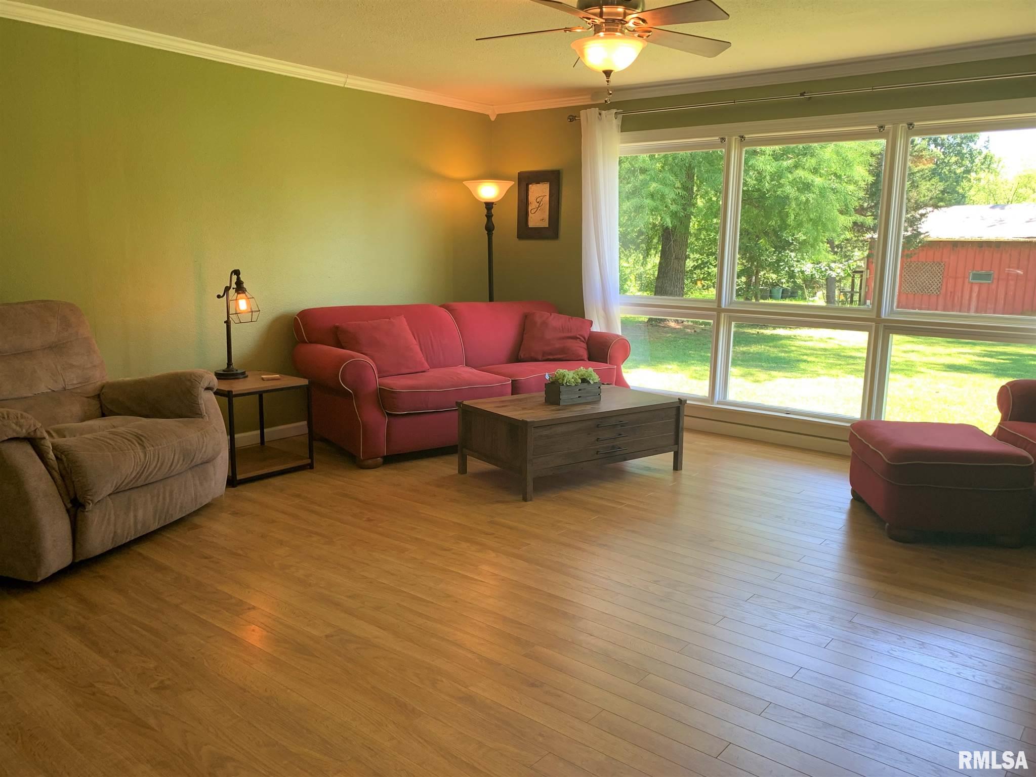 1128 Glenn Road Murphysboro, IL 62966 - Photo 3 of 26 Gallery Image 3