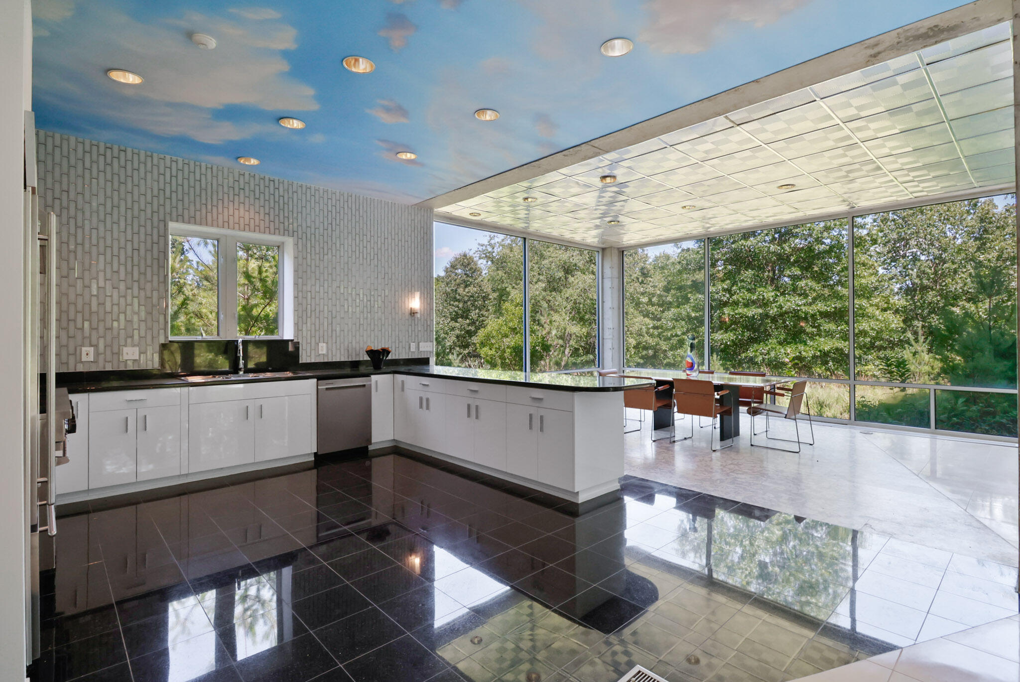 8692 East 200 South Knox, IN 46534 - Photo 16 of 101 2048x1369