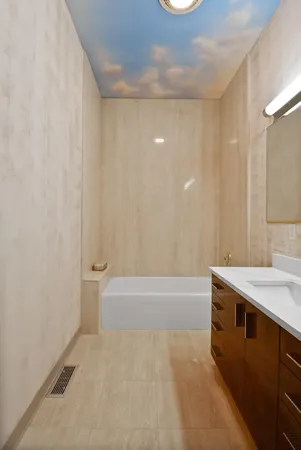 $1,599,000 | 8692 East 200 South, Knox, IN 46534