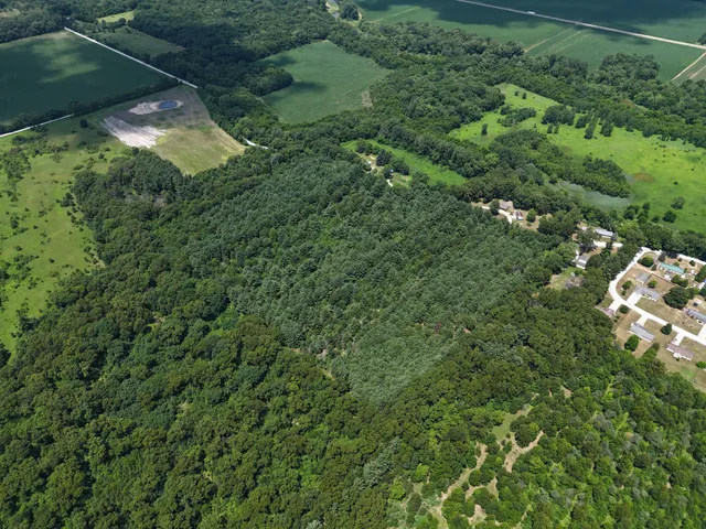 $1,599,000 | 8692 East 200 South, Knox, IN 46534