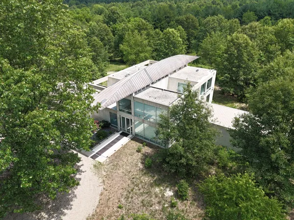 $1,599,000 | 8692 East 200 South, Knox, IN 46534