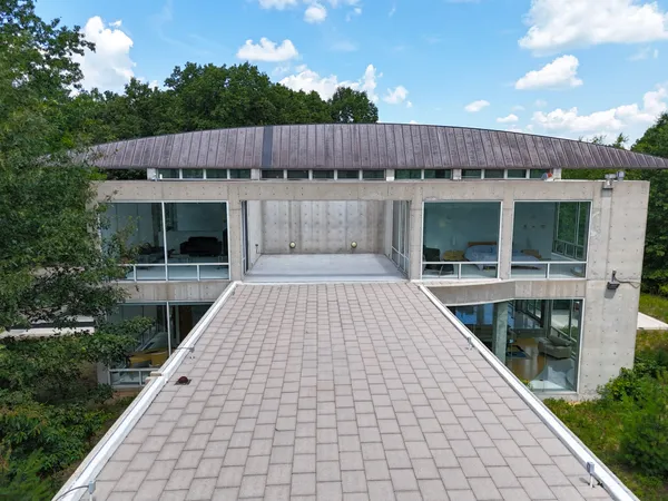 $1,599,000 | 8692 East 200 South, Knox, IN 46534