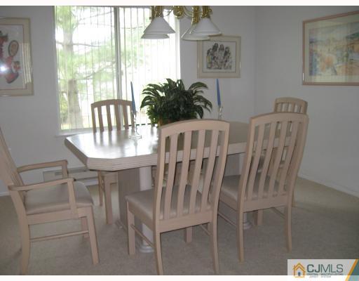 702 A Croydon Road Monroe Township, NJ 08831 - Photo 3 of 8 Gallery Image 3