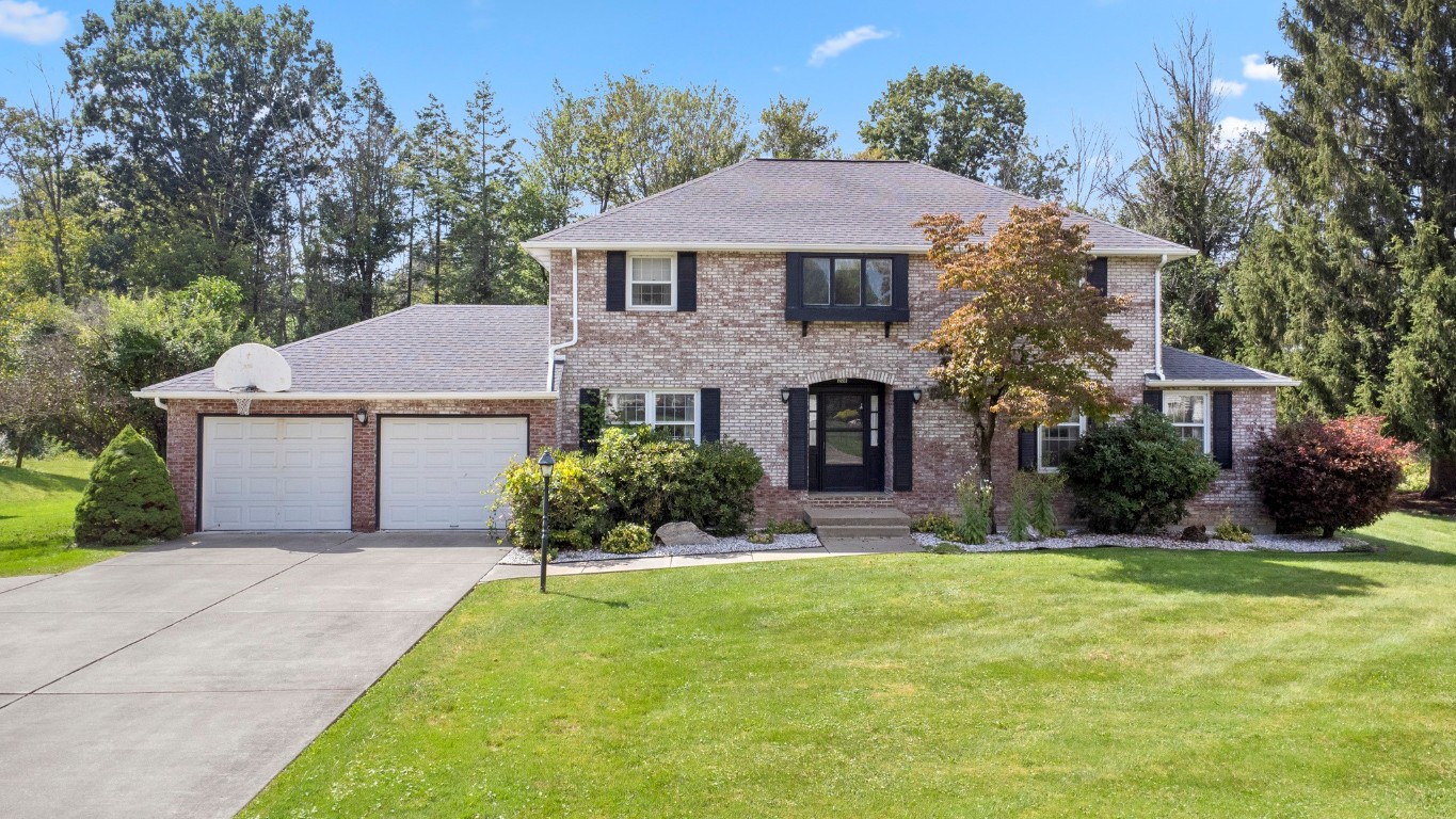 208 Murray Hill Road Vestal, NY 13850 - Photo 1 of 23 Gallery Image 1