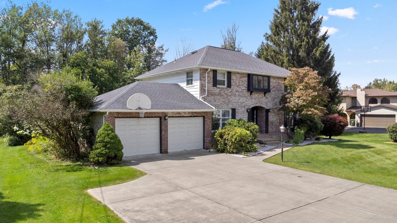 208 Murray Hill Road Vestal, NY 13850 - Photo 3 of 23 Gallery Image 3