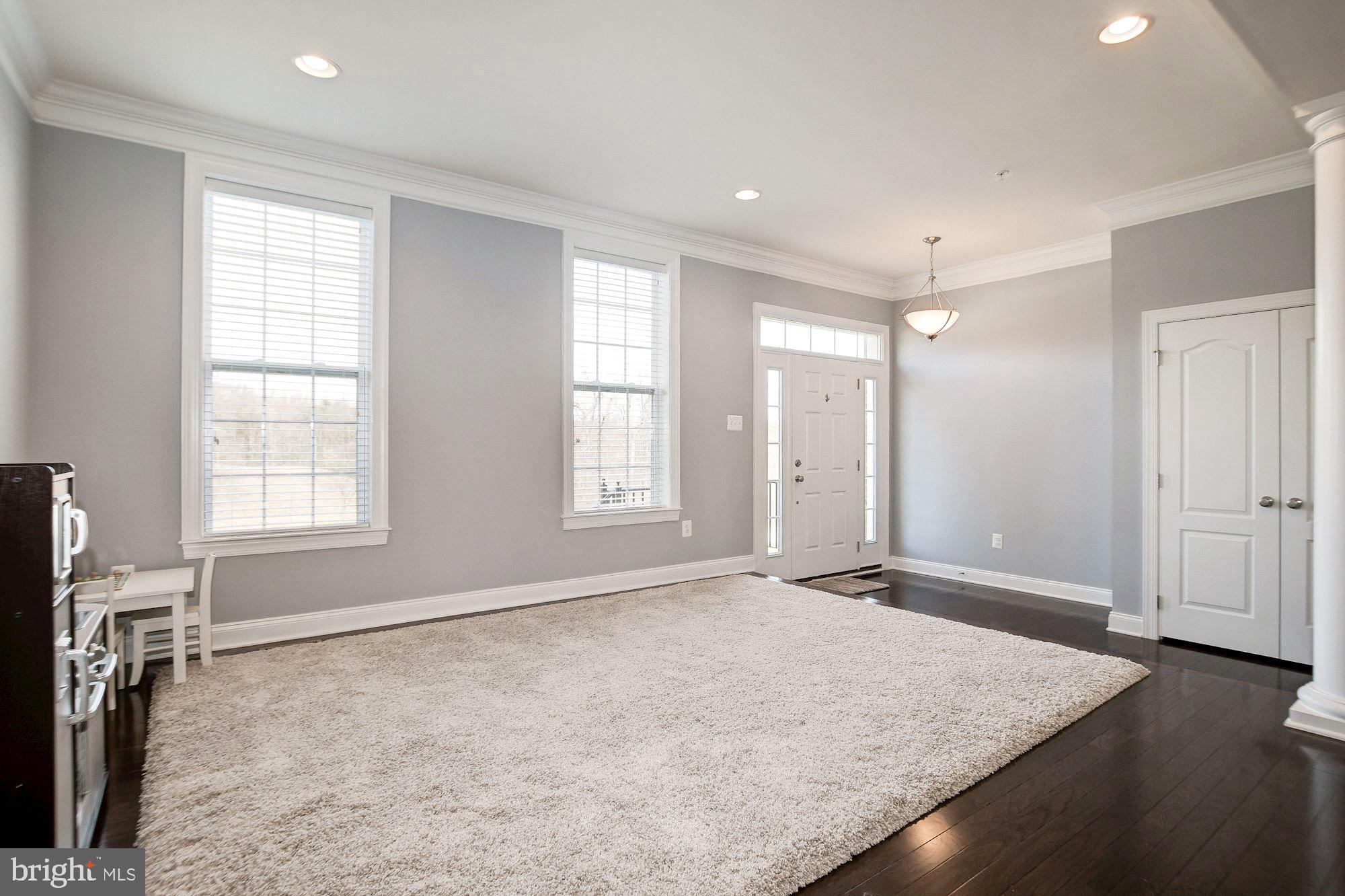 7664 Elmcrest Road Hanover, MD 21076 - Photo 4 of 43