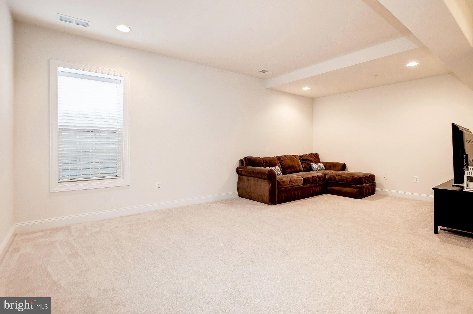 7664 Elmcrest Road Hanover, MD 21076 - Photo 40 of 43