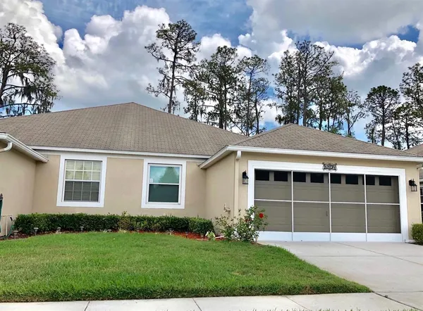 $1,960 | 5804 Autumn Shire Drive, Zephyrhills, FL 33541
