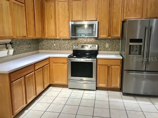 $1,960 | 5804 Autumn Shire Drive, Zephyrhills, FL 33541