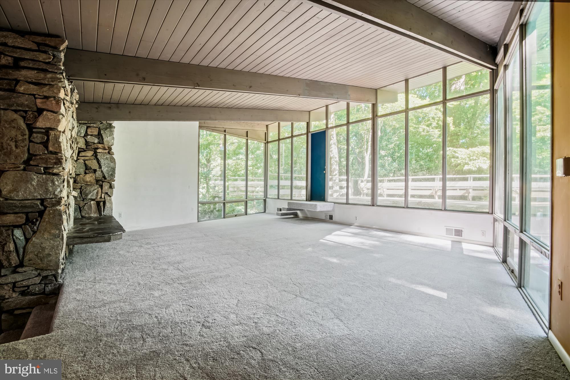 14711 Reserve Road Accokeek, MD 20607 - Photo 11 of 63 Great room
