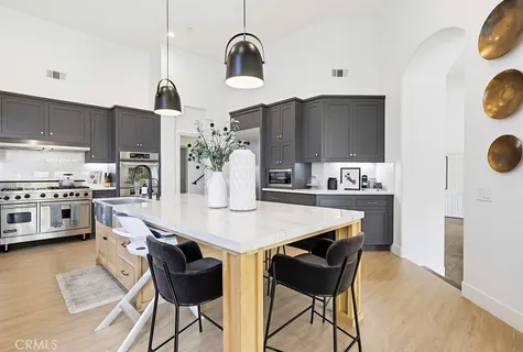 $2,698,000 | 12344 Circula Panorama Place, Santa Ana, CA 92705