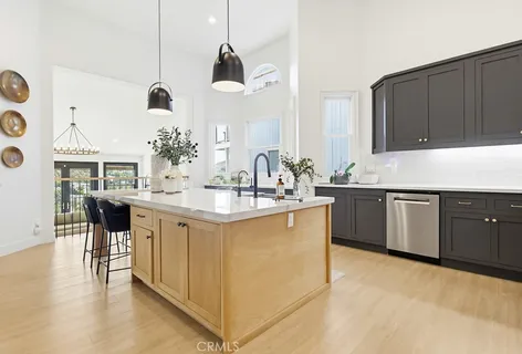 $2,698,000 | 12344 Circula Panorama Place, Santa Ana, CA 92705