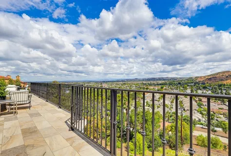 $2,698,000 | 12344 Circula Panorama Place, Santa Ana, CA 92705