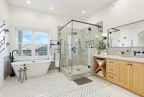 $2,698,000 | 12344 Circula Panorama Place, Santa Ana, CA 92705