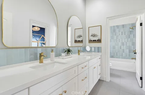$2,698,000 | 12344 Circula Panorama Place, Santa Ana, CA 92705