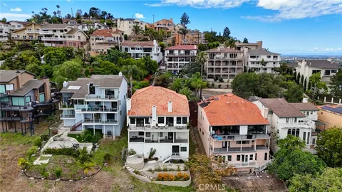 $2,698,000 | 12344 Circula Panorama Place, Santa Ana, CA 92705