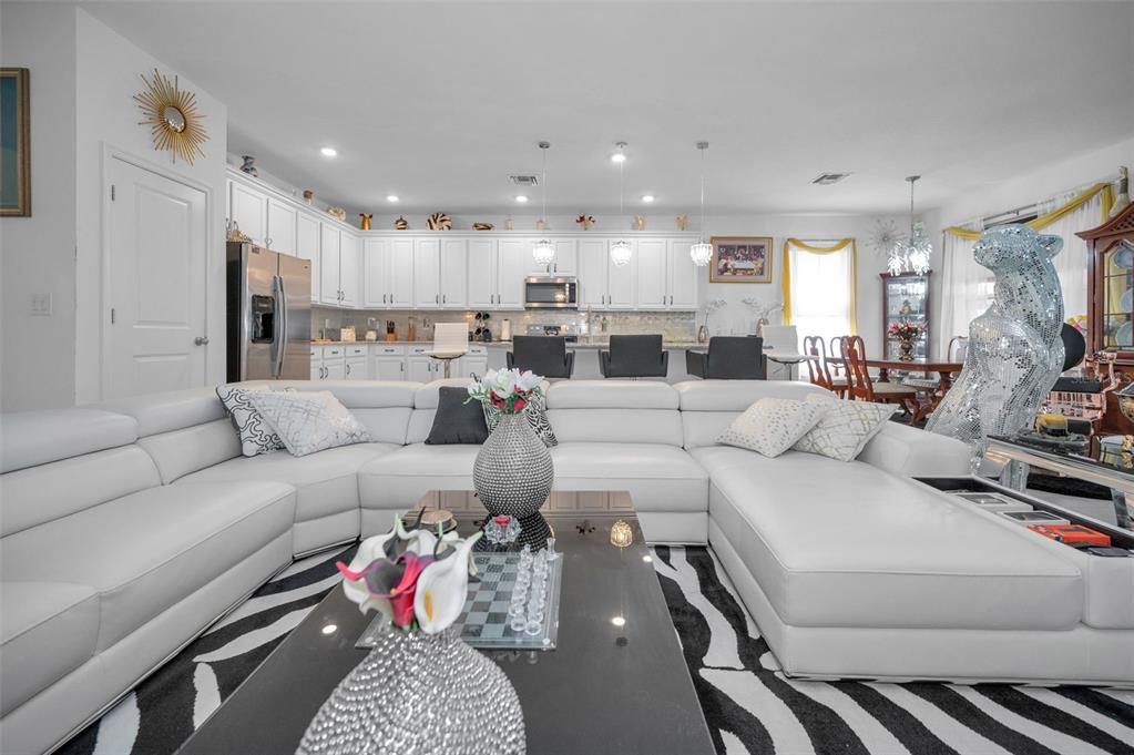 944 Old Windsor Way Spring Hill, FL 34609 - Photo 13 of 59