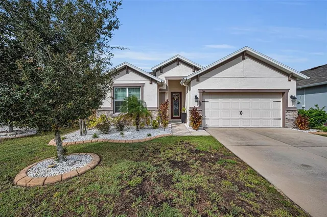 $370,000 | 944 Old Windsor Way, Spring Hill, FL 34609