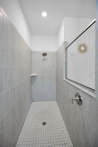 $370,000 | 944 Old Windsor Way, Spring Hill, FL 34609