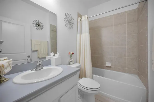 $370,000 | 944 Old Windsor Way, Spring Hill, FL 34609