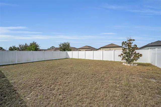 $370,000 | 944 Old Windsor Way, Spring Hill, FL 34609