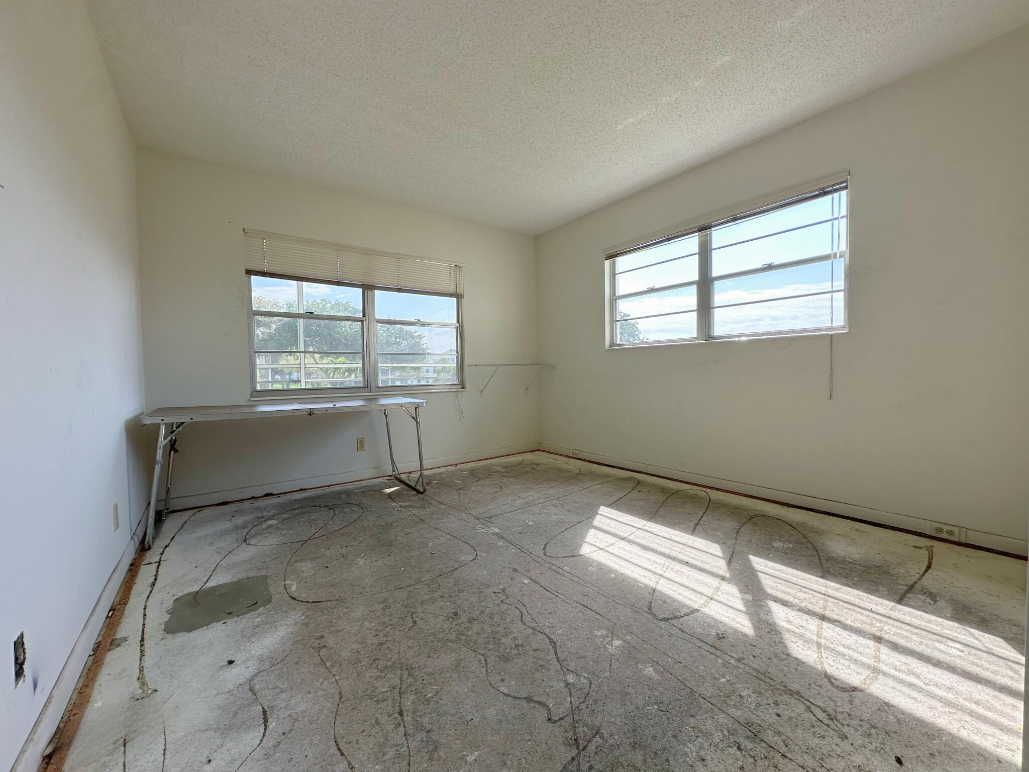 319 Preston H Boca Raton, FL 33434 - Photo 5 of 11 9