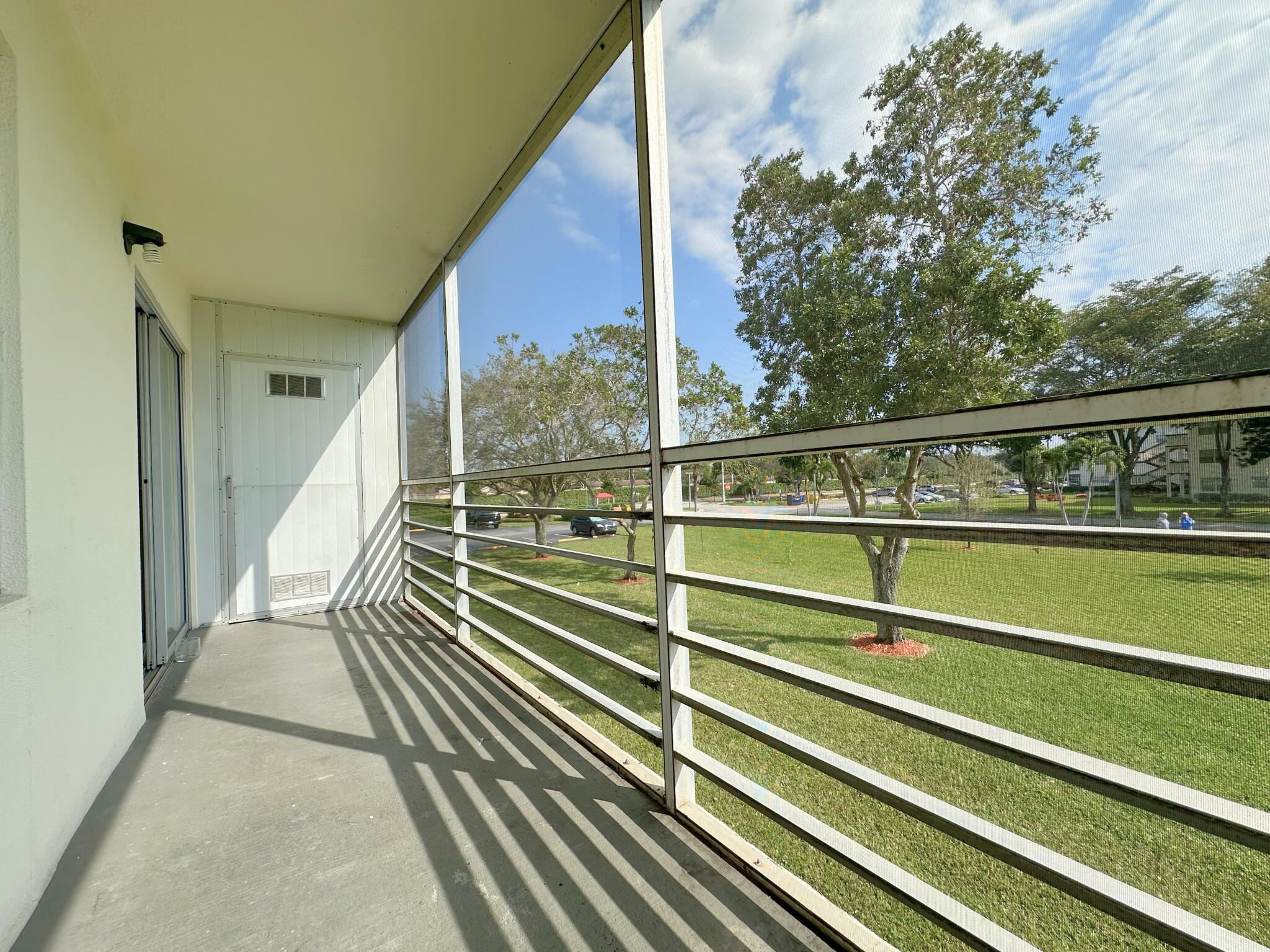 319 Preston H Boca Raton, FL 33434 - Photo 10 of 11 10