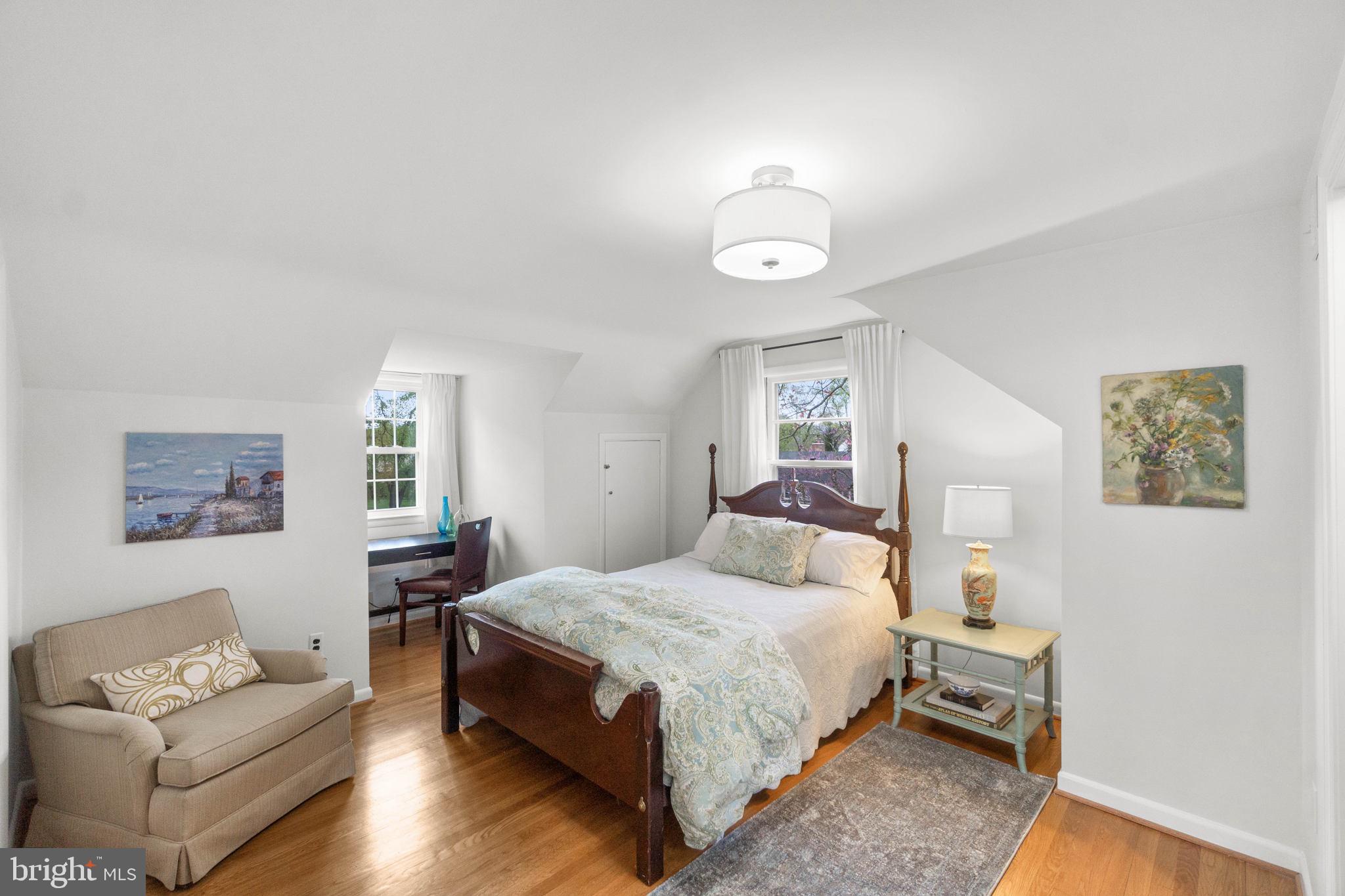 3916 Keith Place Annandale, VA 22003 - Photo 38 of 65 Second bedroom on upper level