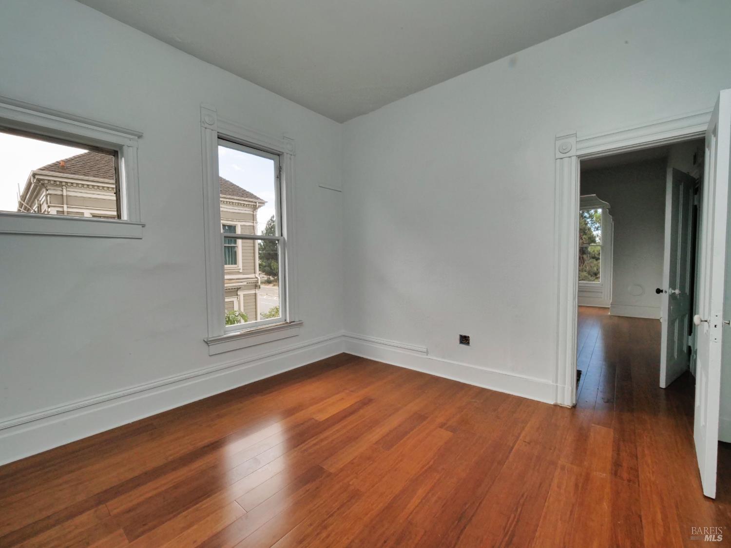 1014 Castro Street Oakland, CA 94607 - Photo 7 of 33