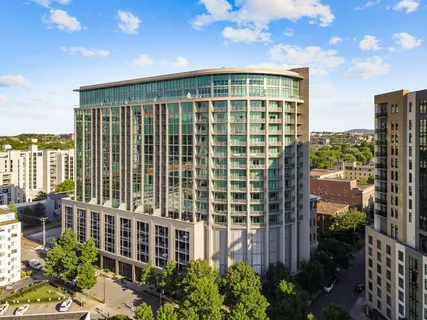 $625,000 | 900 20th Avenue South, Unit 1006, Nashville, TN 37212