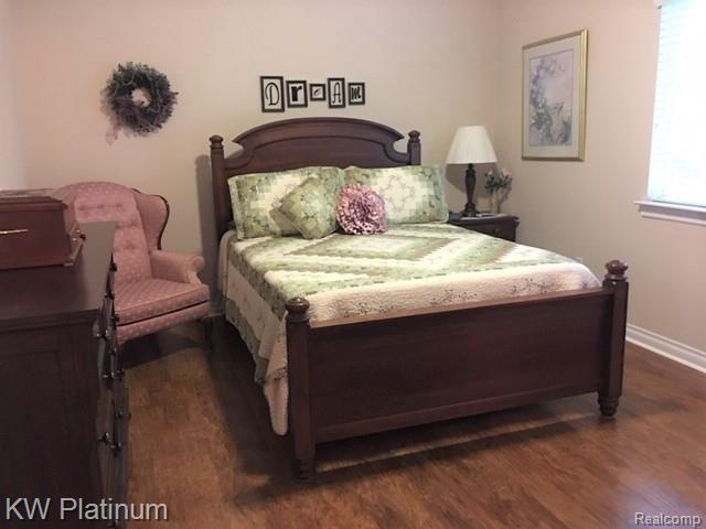 9630 Nook Road, Unit 4 Algonac, MI 48001 - Photo 10 of 36 master bedroom.jpg