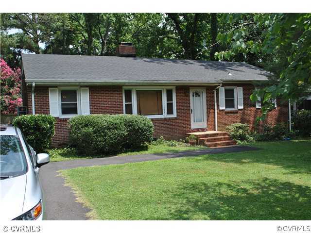 5807 West Rois Road Richmond, VA 23227 - Photo 3 of 19 Exterior Front