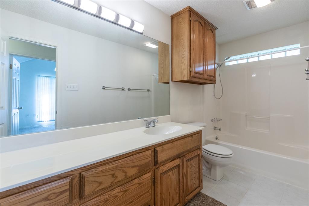 1026 Reeves Street Abilene, TX 79602 - Photo 24 of 38 Guest Bathroom on the second floor.