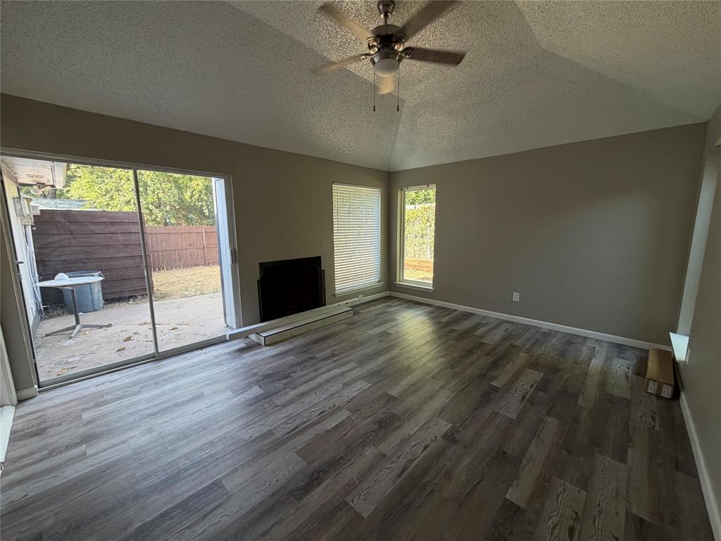 10231 Ridge Oak Street Dallas, TX 75227 - Photo 8 of 16 Gallery Image 8