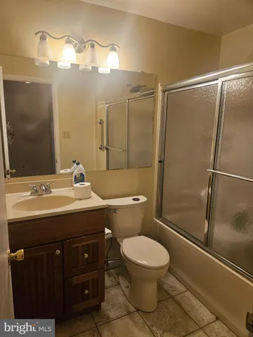 $230,000 | 28 Club Lane, Reading, PA 19607