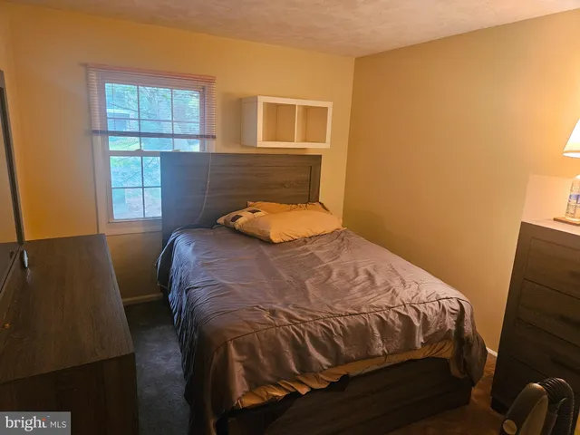 $230,000 | 28 Club Lane, Reading, PA 19607