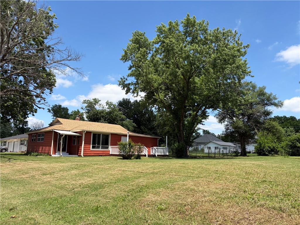 308 South 17th Street Independence, KS 67301 - Photo 3 of 28