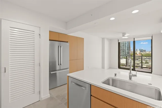 $3,200 | 1388 Kapiolani Boulevard, Unit 1104, Honolulu, HI 96814