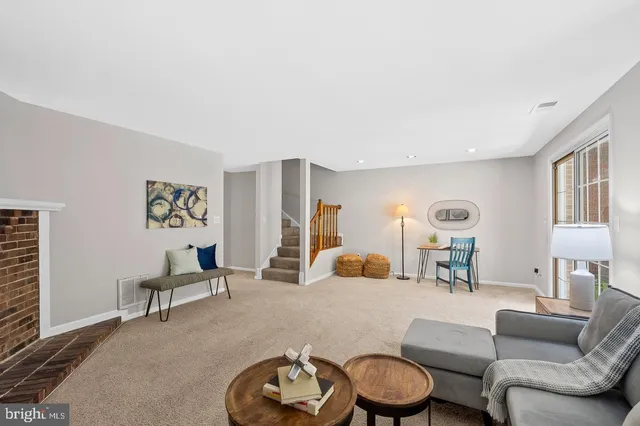 $3,700 | 8939 Park Forest Drive, Springfield, VA 22152