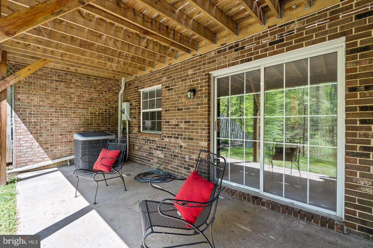 8939 Park Forest Drive Springfield, VA 22152 - Photo 32 of 36