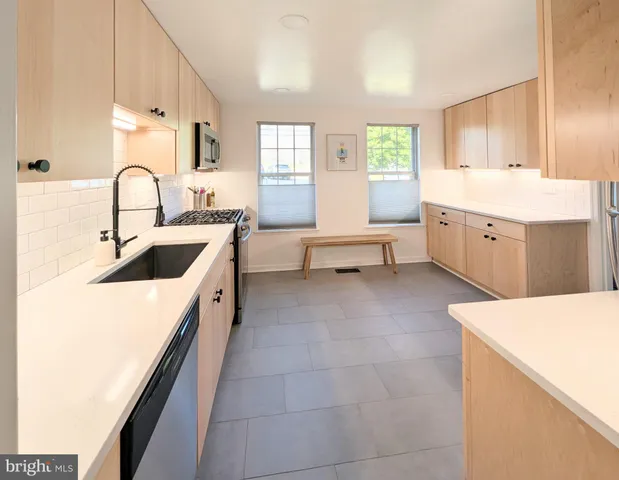 $3,700 | 8939 Park Forest Drive, Springfield, VA 22152