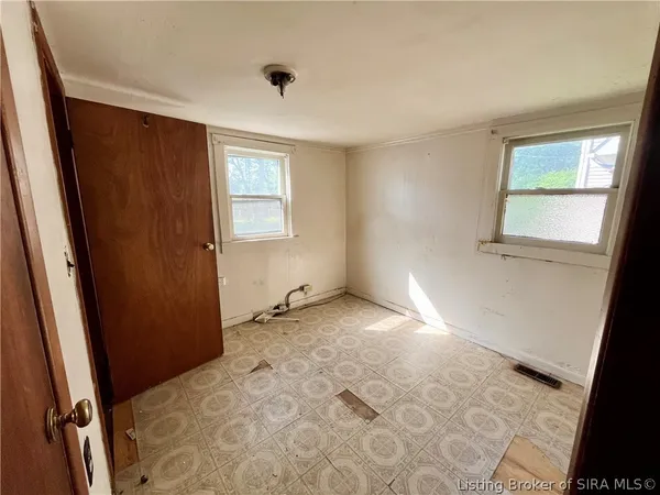 $116,000 | 1416 East 9th Street, Jeffersonville, IN 47130