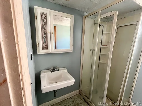 $116,000 | 1416 East 9th Street, Jeffersonville, IN 47130