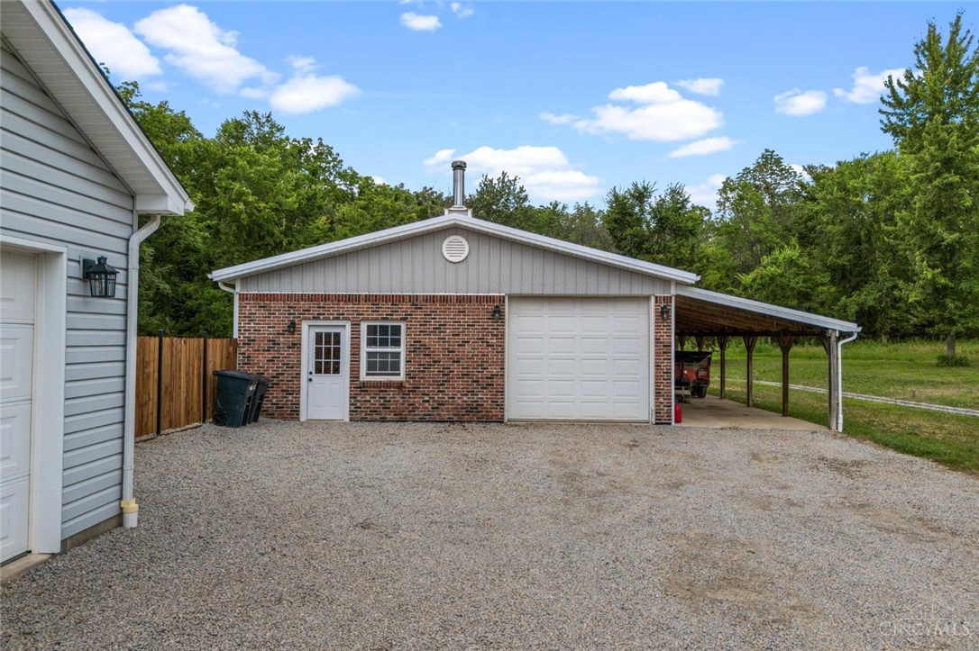 1685 Oglesbee Road Wilmington, OH 45177 - Photo 3 of 44
