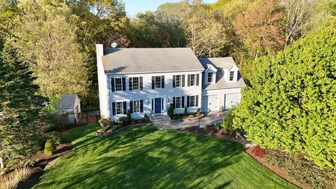 $845,000 | 5 Nottingham Way, Freetown, MA 02702