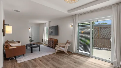 $437,000 | 503 Vera Cruz Avenue, Unit 105, Novato, CA 94949