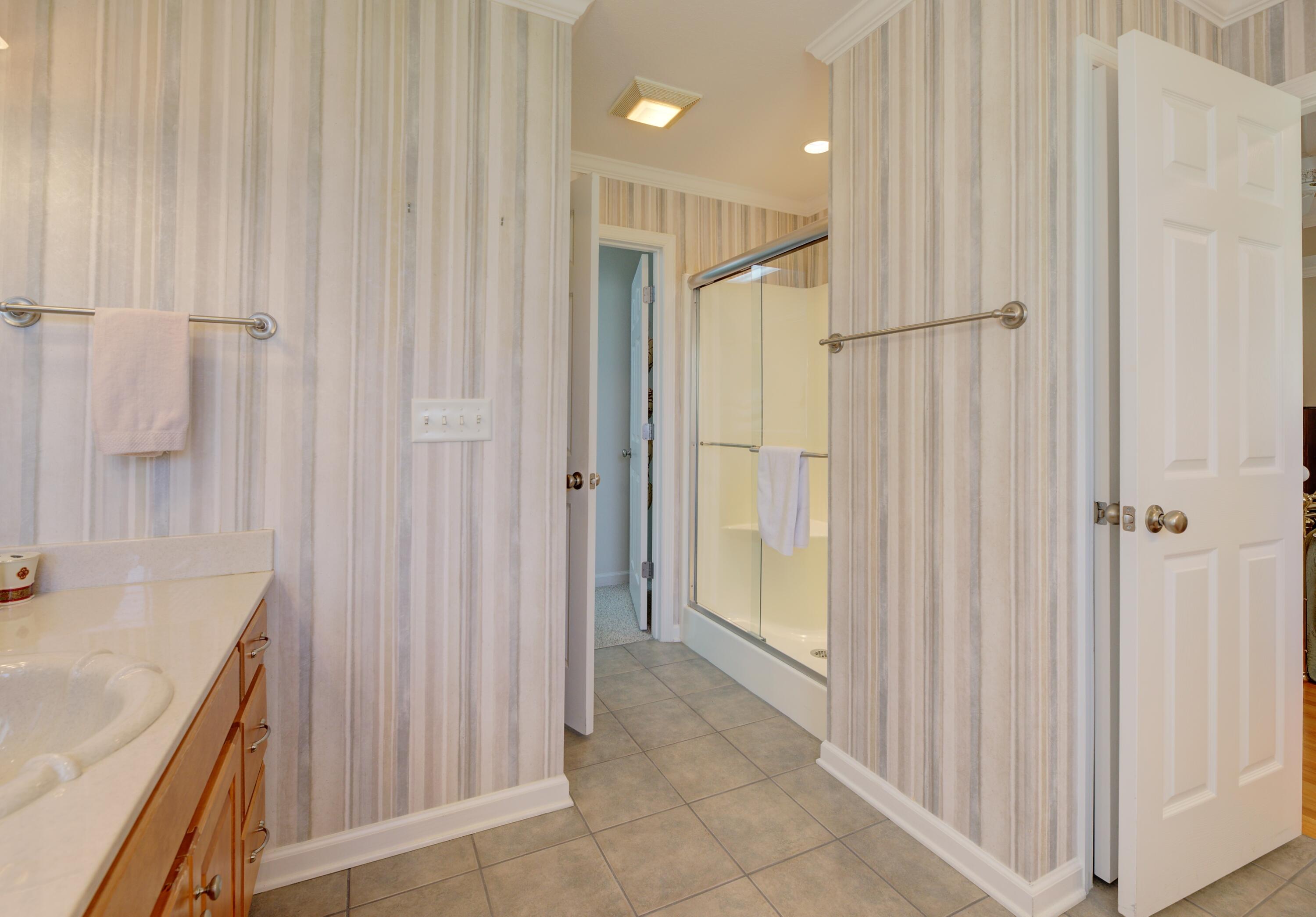 599 Cardinal Road Ringgold, GA 30736 - Photo 19 of 41 Brimary Bathroom