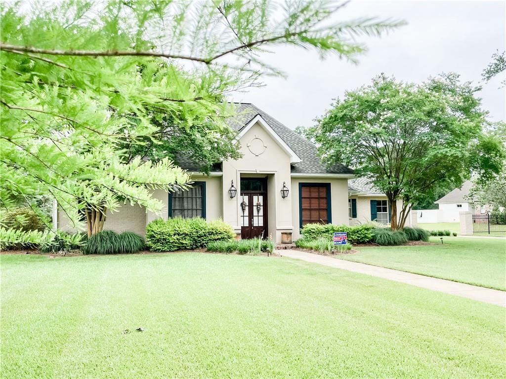 3837 Rue Left Bank Alexandria, LA 71303 - Photo 3 of 49 Gallery Image 3
