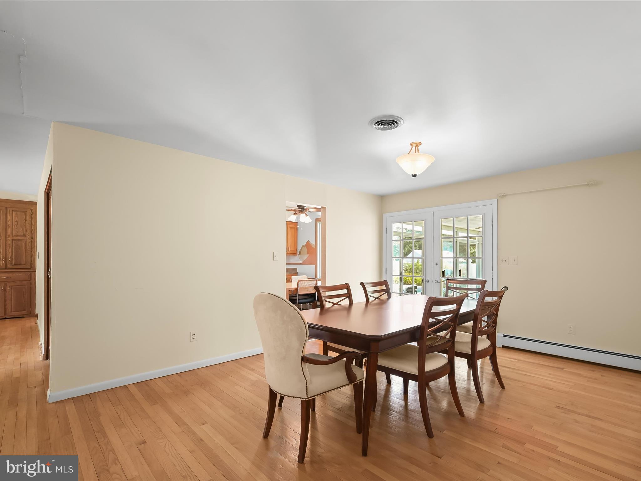 3835 Rinehart Road Westminster, MD 21158 - Photo 9 of 58 Dining Room