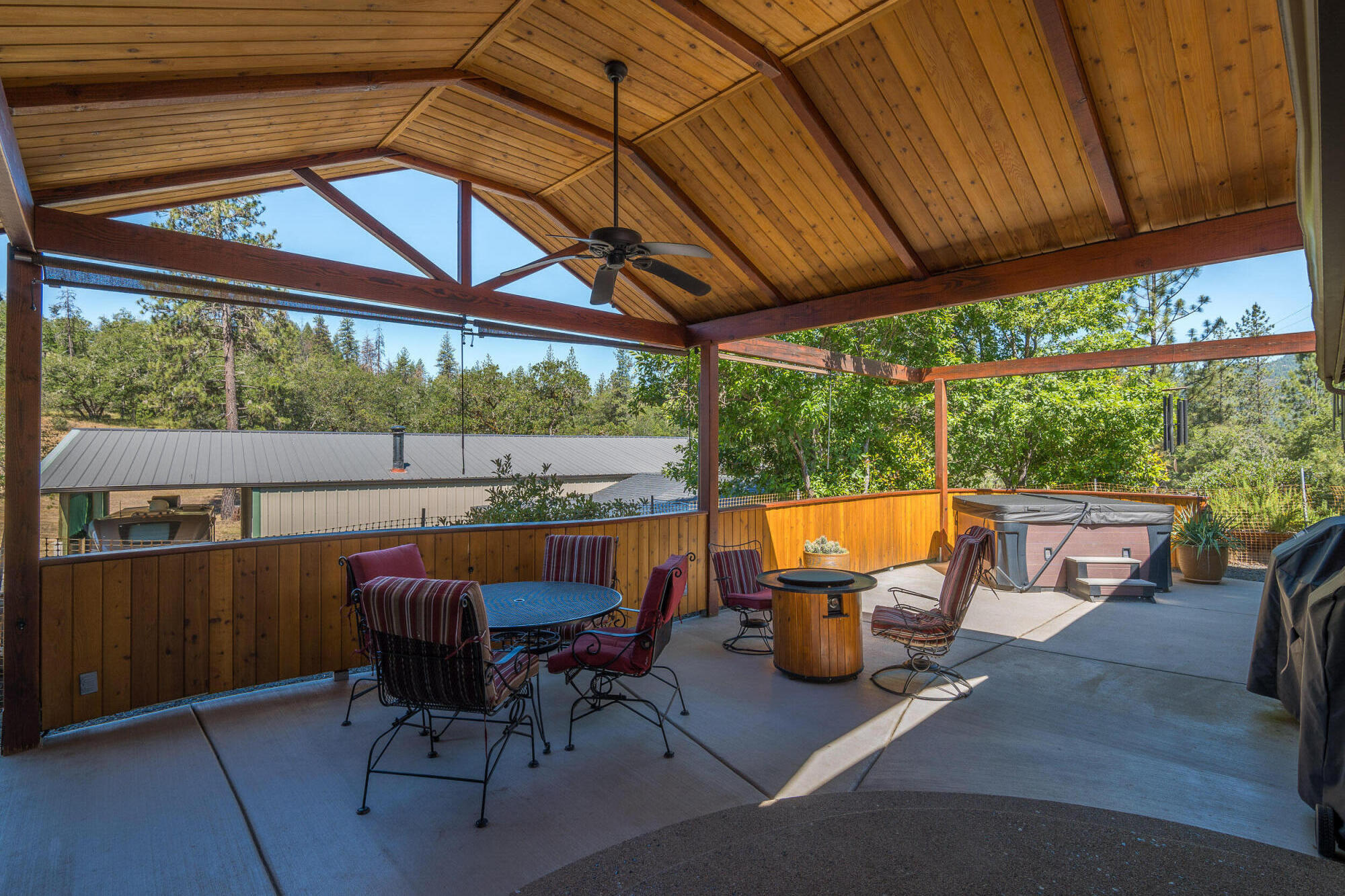 6635 Crowfoot Road Trail, OR 97541 - Photo 50 of 70 Covered Back Porch